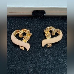 NIB Vintage AVON Pink Ribbon Heart Stud Earrings Gold Tone Surgical Steel 1996